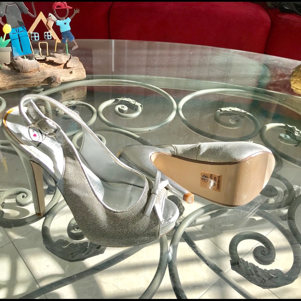6 1/2 Silver Heels